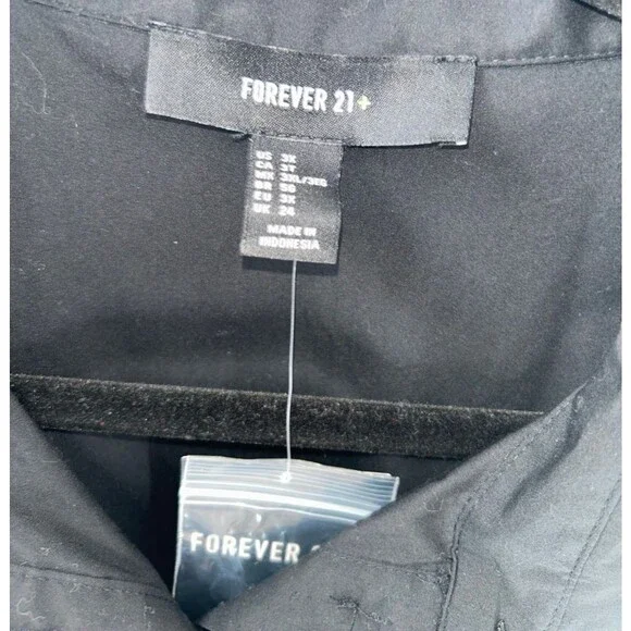 Women's Forever 21+ Black Flutteer Sleeve Woven Shirt Dress Size 3X - Picture 6 of 7